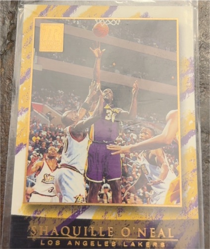 2000-01 Topps Reserve #34 Shaquille O'Neal — front