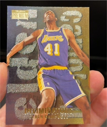 1996-97 SkyBox Premium Intimidators #4 Elden Campbell — front