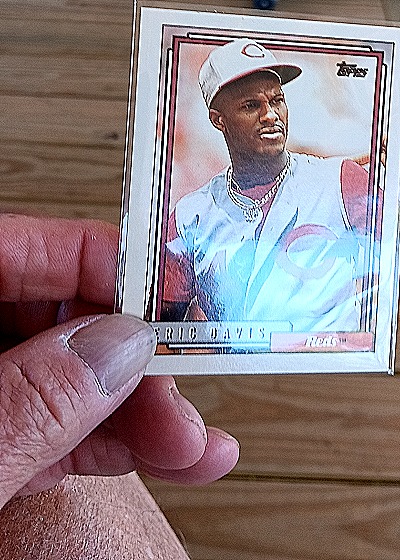 1992 Topps #610 Eric Davis — front