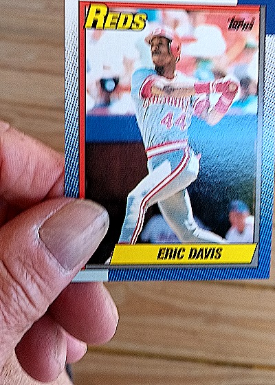 1990 Topps #260 Eric Davis — front