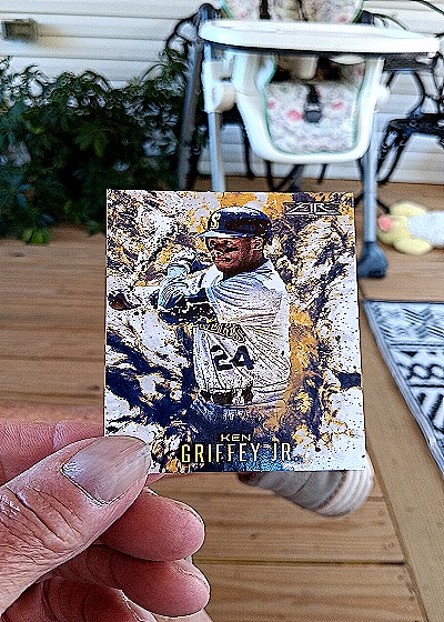 2016 Topps Update Fire #F-6 Ken Griffey Jr. — front
