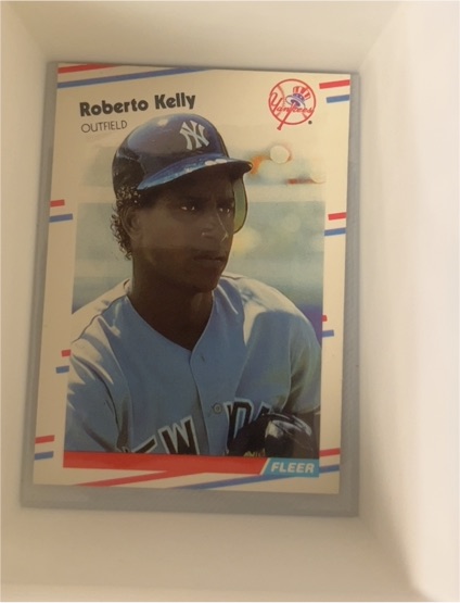 1988 Fleer #212 Roberto Kelly — front