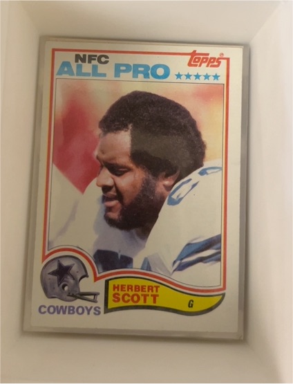 1982 Topps #322 Herbert Scott — front
