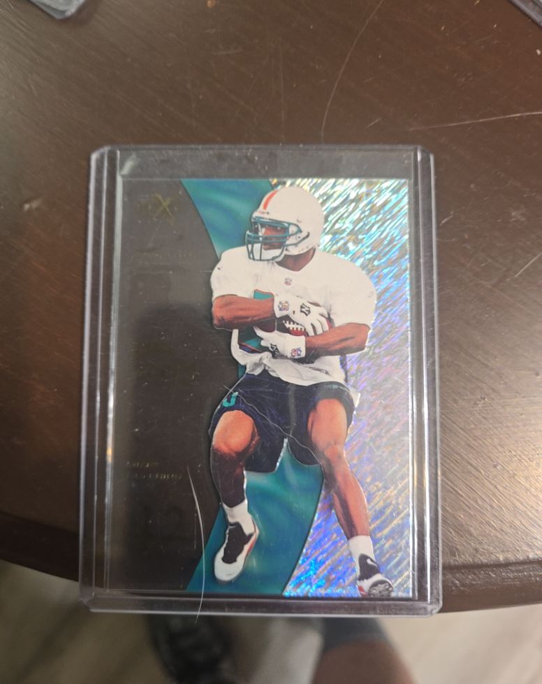 1998 Skybox E-X2001 #52 John Avery — front