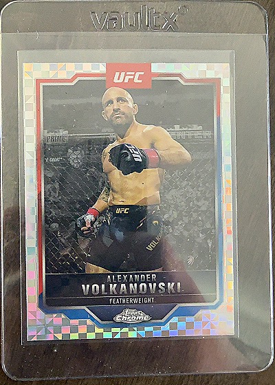 2025 Topps Chrome UFC #18 Alexander Volkanovski — front