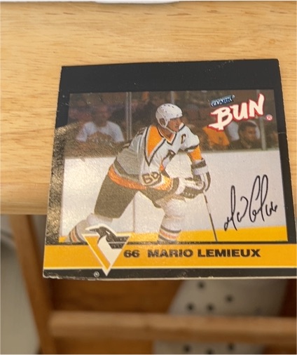1992-93 Clark Bun #66 Mario Lemieux — front