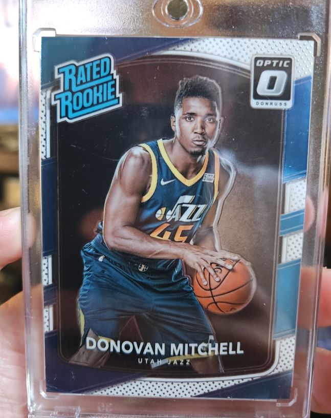 2017-18 Panini Donruss Optic #188 Donovan Mitchell — front