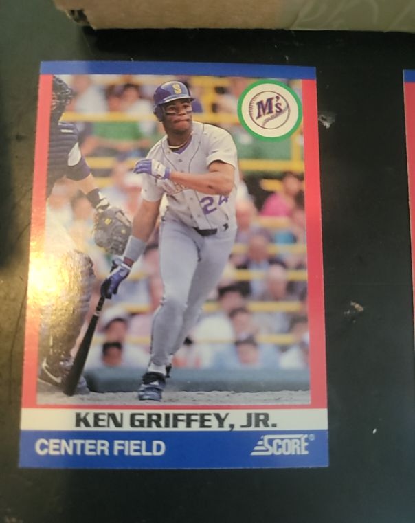 1991 Score #5 Ken Griffey Jr. — front