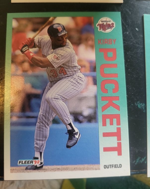 1992 Fleer #217 Kirby Puckett — front