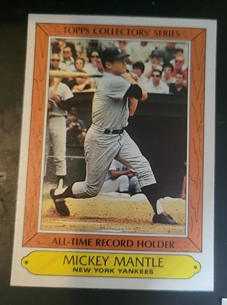 1985 Topps Collectors' Series #23 Mickey Mantle — front