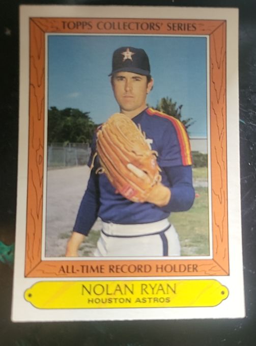 1985 Topps Collectors' Series #32 Nolan Ryan — front