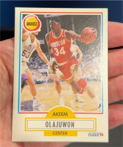 1990-91 Fleer #73 Akeem Olajuwon — front