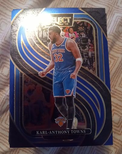 2024-25 Panini Select Premier Level #114 Karl-Anthony Towns — front