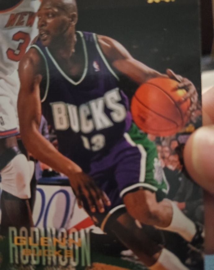 1996-97 Fleer #63 Glenn Robinson — front