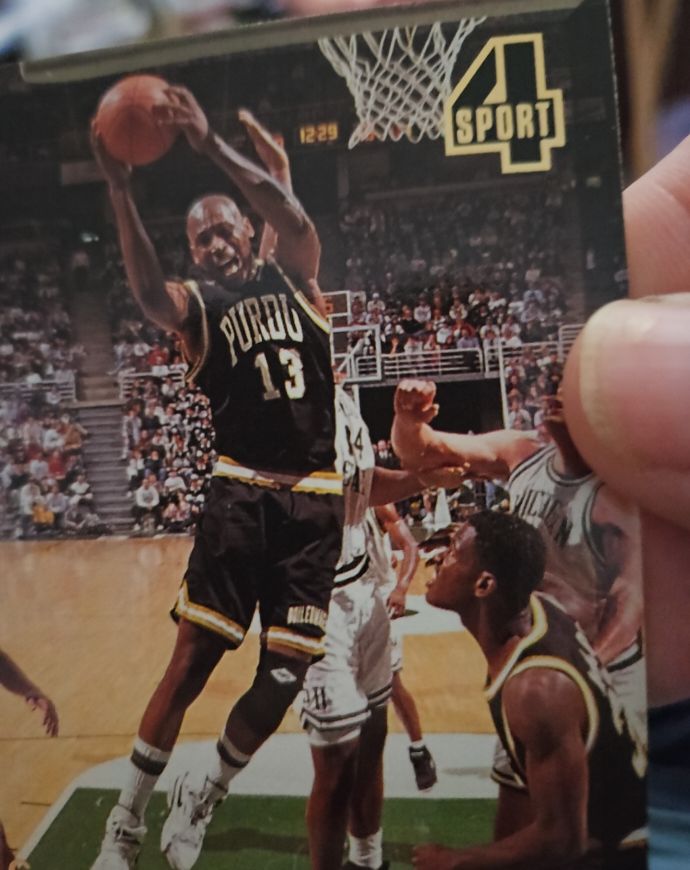1994 Classic 4 Sport #1 Glenn Robinson — front