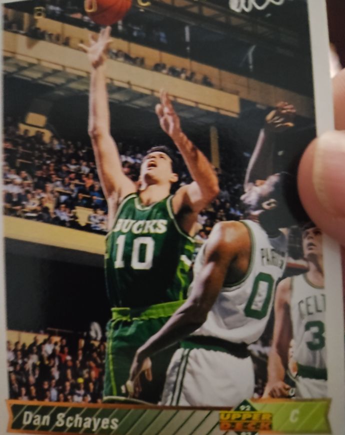 1992 Upper Deck #85 Dan Schayes — front