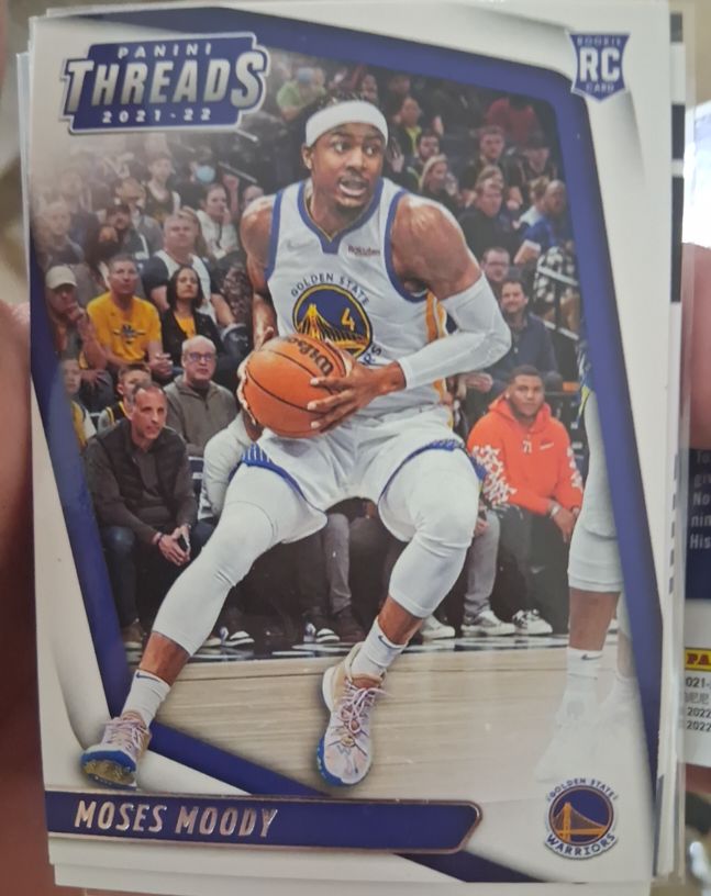 2021-22 Panini Chronicles Threads #85 Moses Moody — front