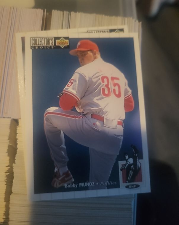 1994 Upper Deck Collector's Choice #35 Bobby Munoz — front