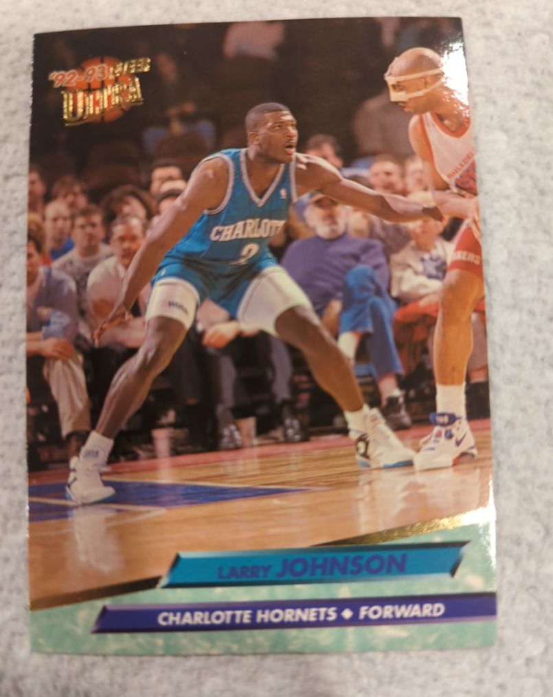 1992-93 Fleer Ultra #21 Larry Johnson — front