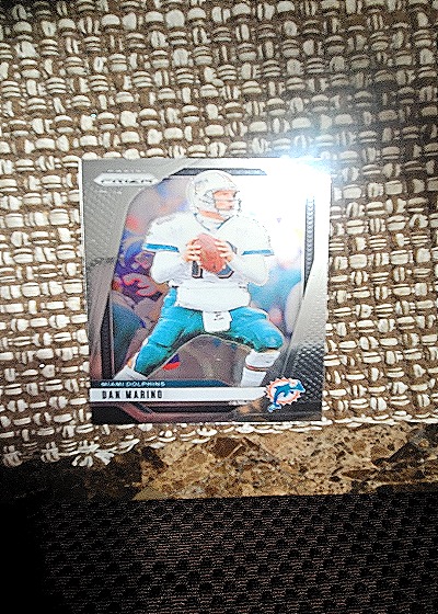 2024 Panini Prizm #182 Dan Marino — front