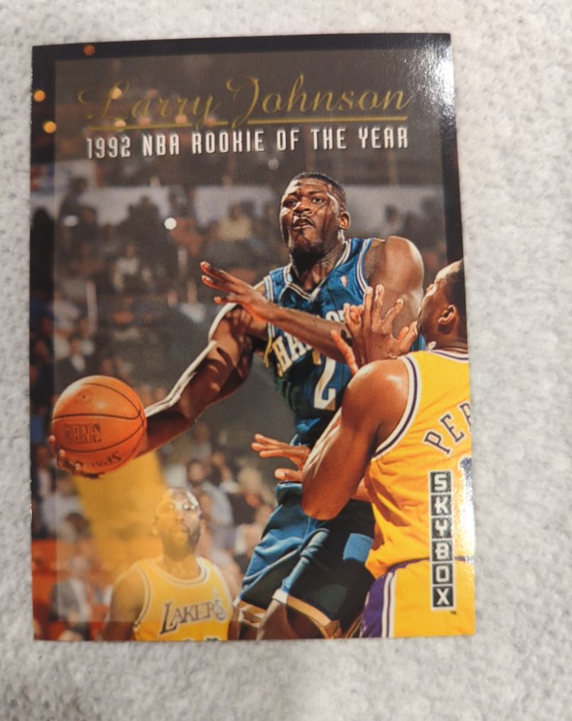 1992-93 SkyBox #319 Larry Johnson — front