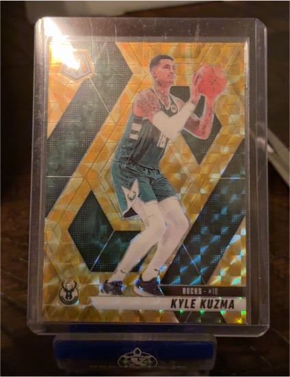 2024-25 Panini Mosaic #18 Kyle Kuzma — front