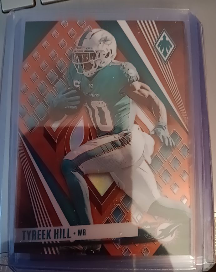 2023 Panini Phoenix #75 Tyreek Hill — front
