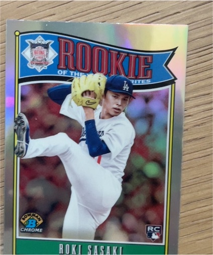 2025 Bowman Chrome #ROY-10 Roki Sasaki Rookie of the Year Favorites — front