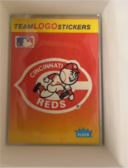 1991 Fleer Team Logo Stickers Cincinnati Reds — front
