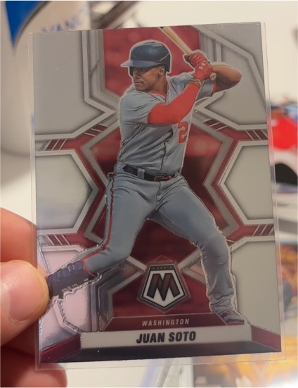 2022 Panini Mosaic #127 Juan Soto — front