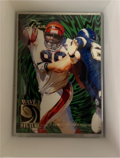 1994 Fleer Flair Wave of the Future #6 Dan Wilkinson — front