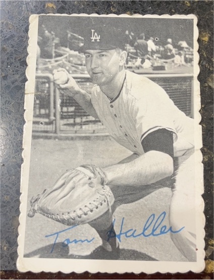 1969 Topps Deckle Edge #23 Tom Haller — front