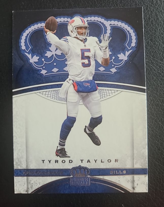 2017 Panini Crown Royale #33 Tyrod Taylor — front