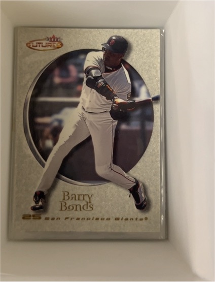 2001 Fleer Futures #39 Barry Bonds — front
