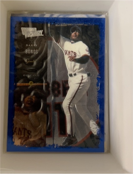2000 Upper Deck Ultimate Victory #68 Barry Bonds — front