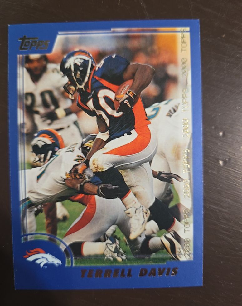 2000 Topps #290 Terrell Davis — front