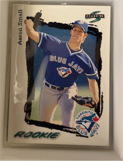 1995 Score #592 Aaron Small — front