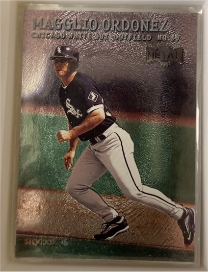 2000 Skybox Metal #64 Magglio Ordonez — front