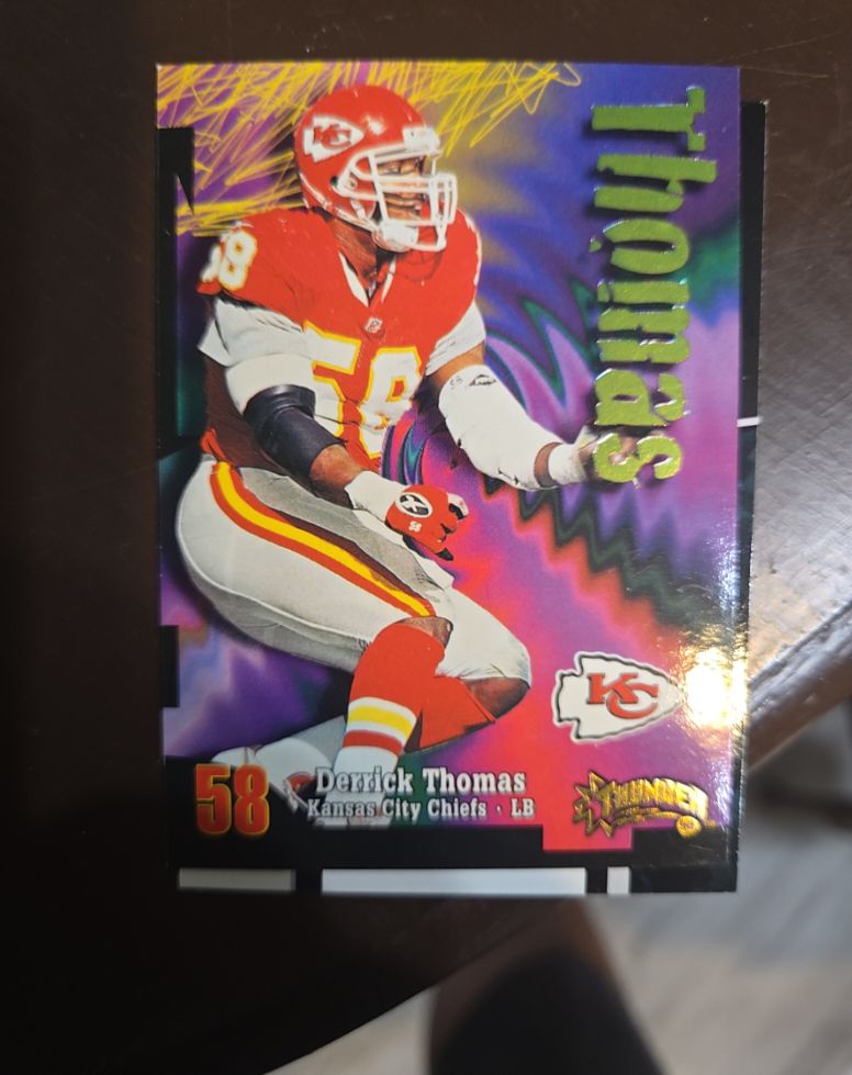 1998 Skybox Thunder #72 Derrick Thomas — front