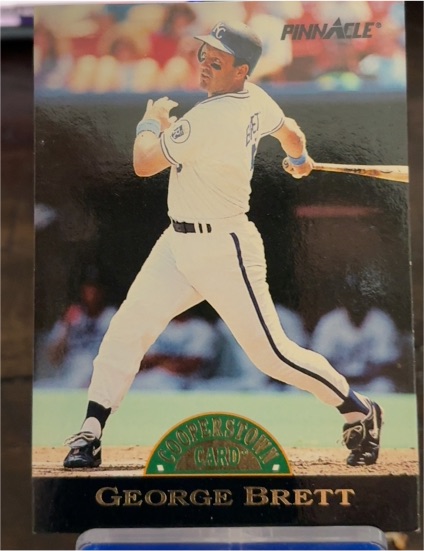 1993 Pinnacle Cooperstown #2 George Brett — front