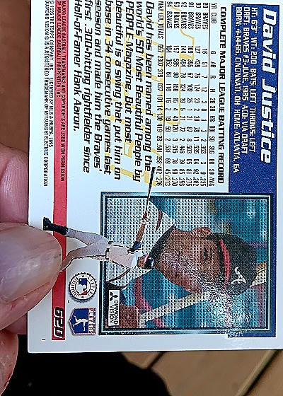 1995 Topps #620 David Justice — back