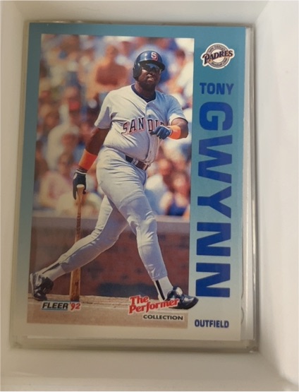 1992 Fleer The Performer #10 Tony Gwynn — front