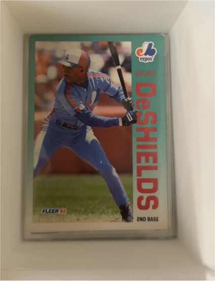 1992 Fleer #476 Delino DeShields — front