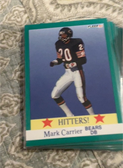 1991 Fleer #401 Mark Carrier — front