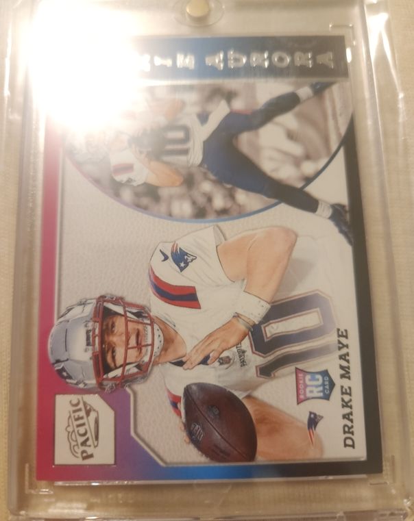 2024 Panini Encore Rookie Aurora #1 Drake Maye — front