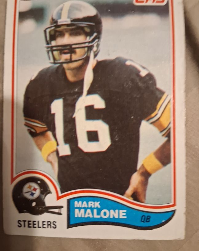 1982 Topps #215 Mark Malone — front