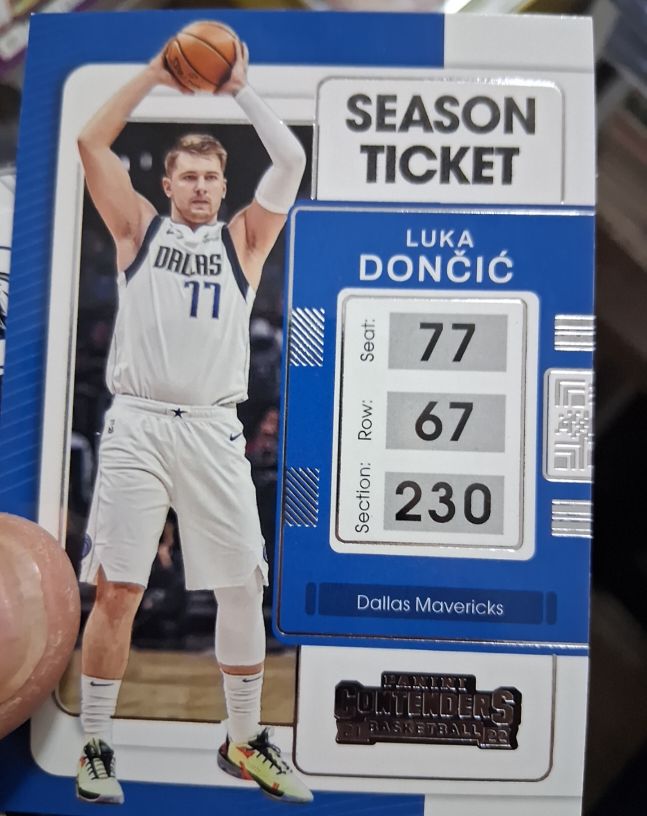 2021-22 Panini Contenders #18 Luka Dončić — front