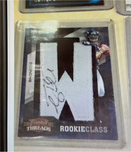 2010 Panini Threads Rookie Class Tim Tebow — front