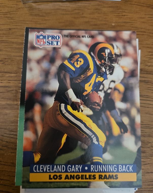 1990 Pro Set #413 Cleveland Gary — front