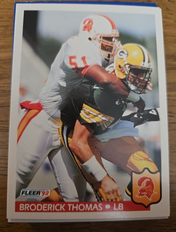 1992 Fleer #411 Broderick Thomas — front